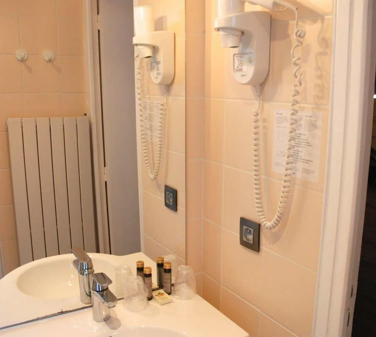 Salvia Paris Otel 3*,